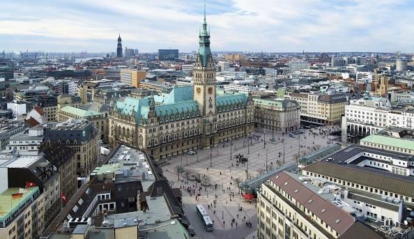 weekendowe loty hamburg